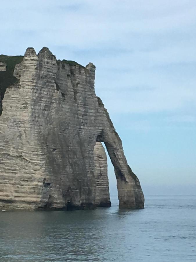 Au Bonheur D'Etretat Étretat Exterior foto
